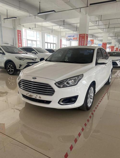 16年福特福睿斯多少钱/16年福睿斯自动时尚型还能卖多少钱