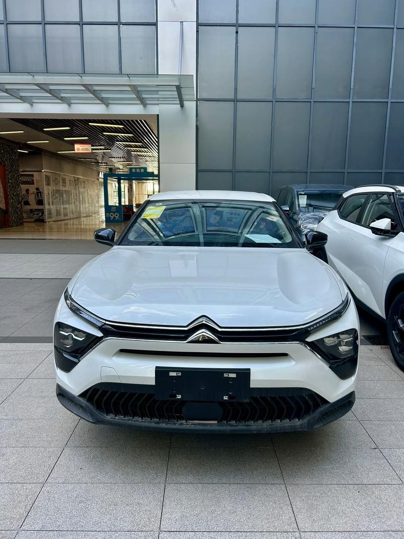 凡尔赛c5x(凡尔赛c5x落地价)