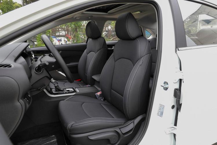 悦达起亚k3内饰图片(起亚k3s内饰图片)