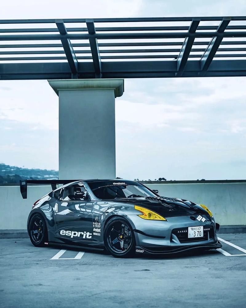 尼桑跑车gtr／尼桑跑车370Z