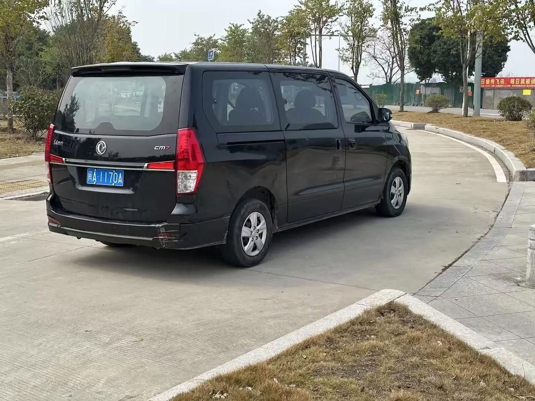 东风风行商务车7座价格 东风风行商务车7座价格及图片