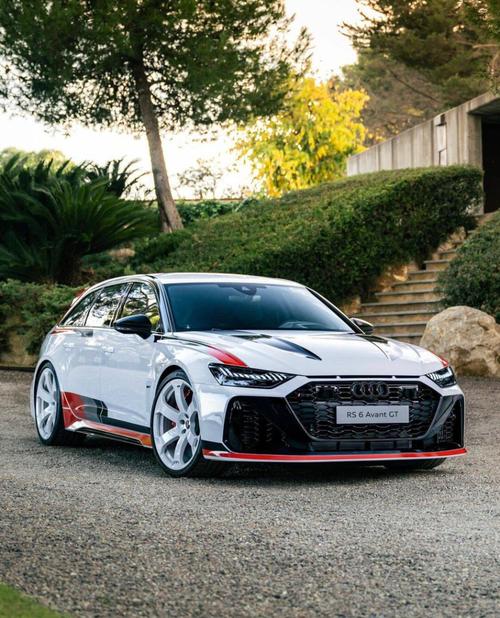 开rs6的都是什么人/rs6算跑车吗